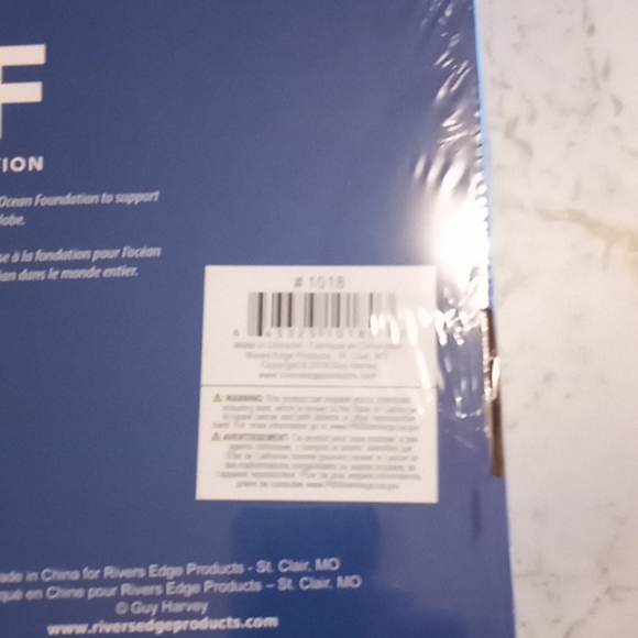 Guy Harvey 15 inch Tin Wall Clock - Picture 3 of 3